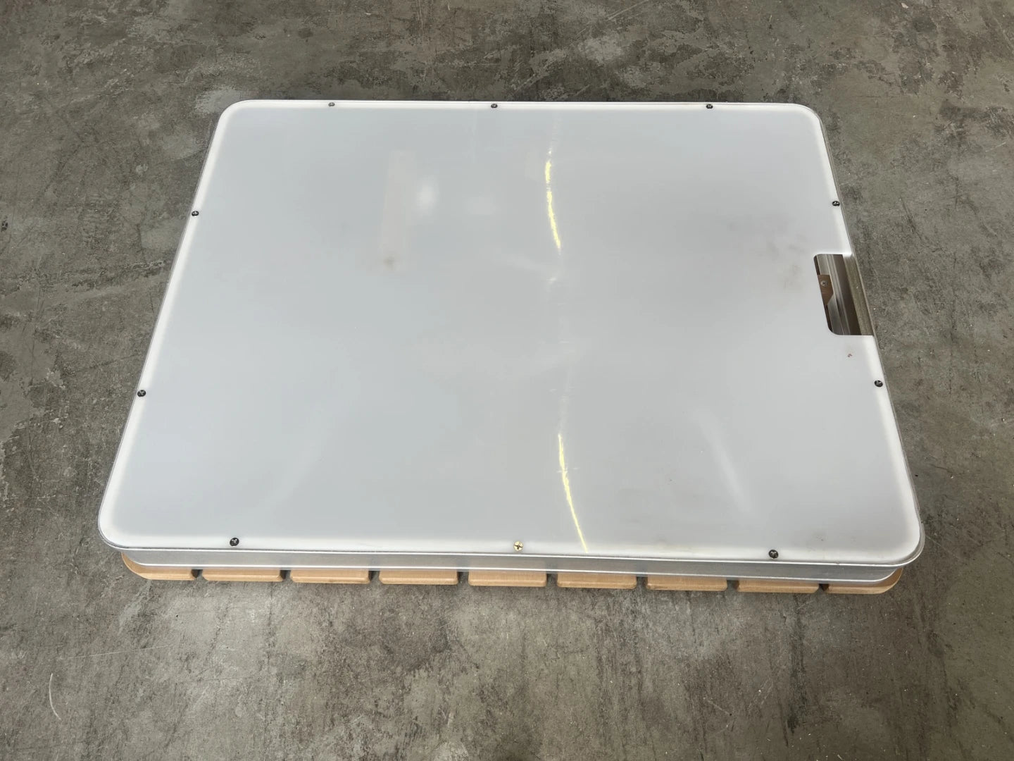 Buitendouche - Gill Bruin - 50x70x9cm