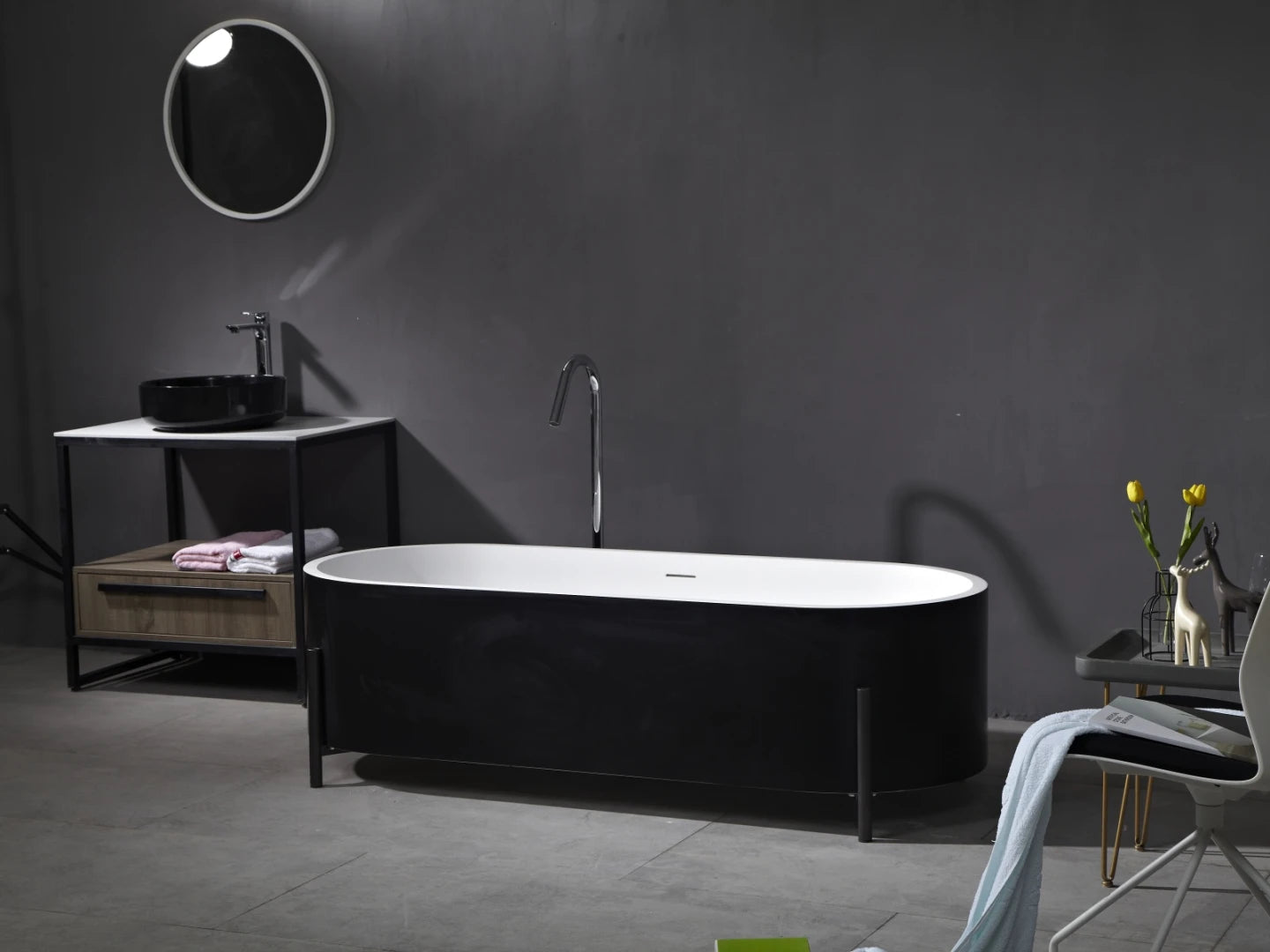Vrijstaand bad - Solid surface - Nevil Mat wit, Mat zwart - 170x70x51cm