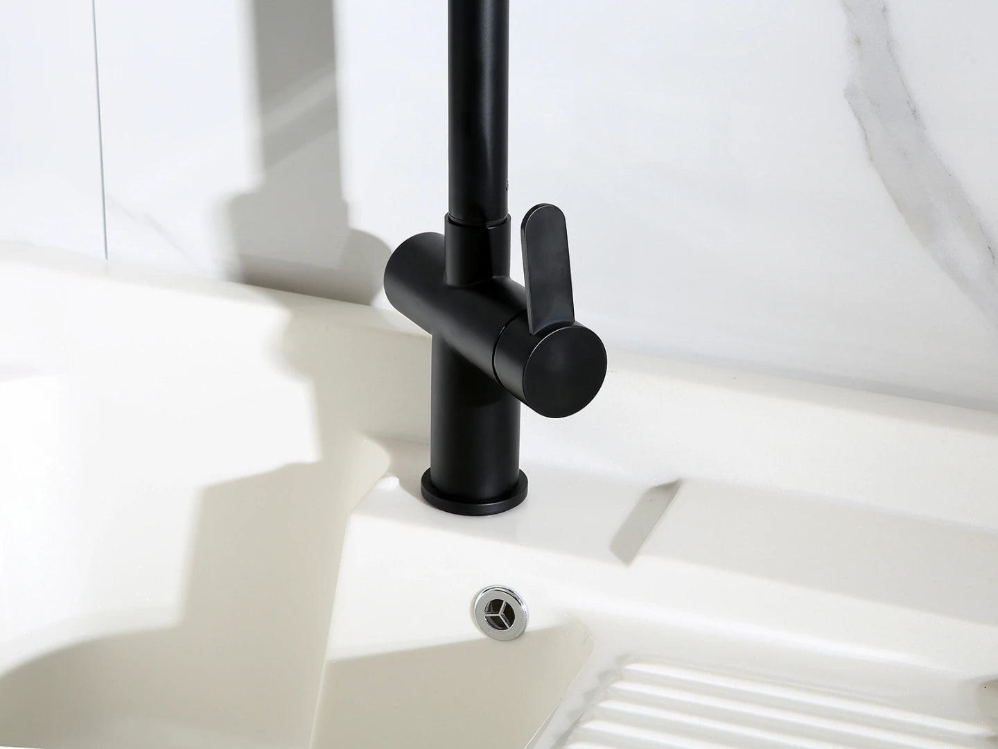 Keukenkraan met touch control - Uittrekbare uitloop - Crocus Mat zwart - 43cm