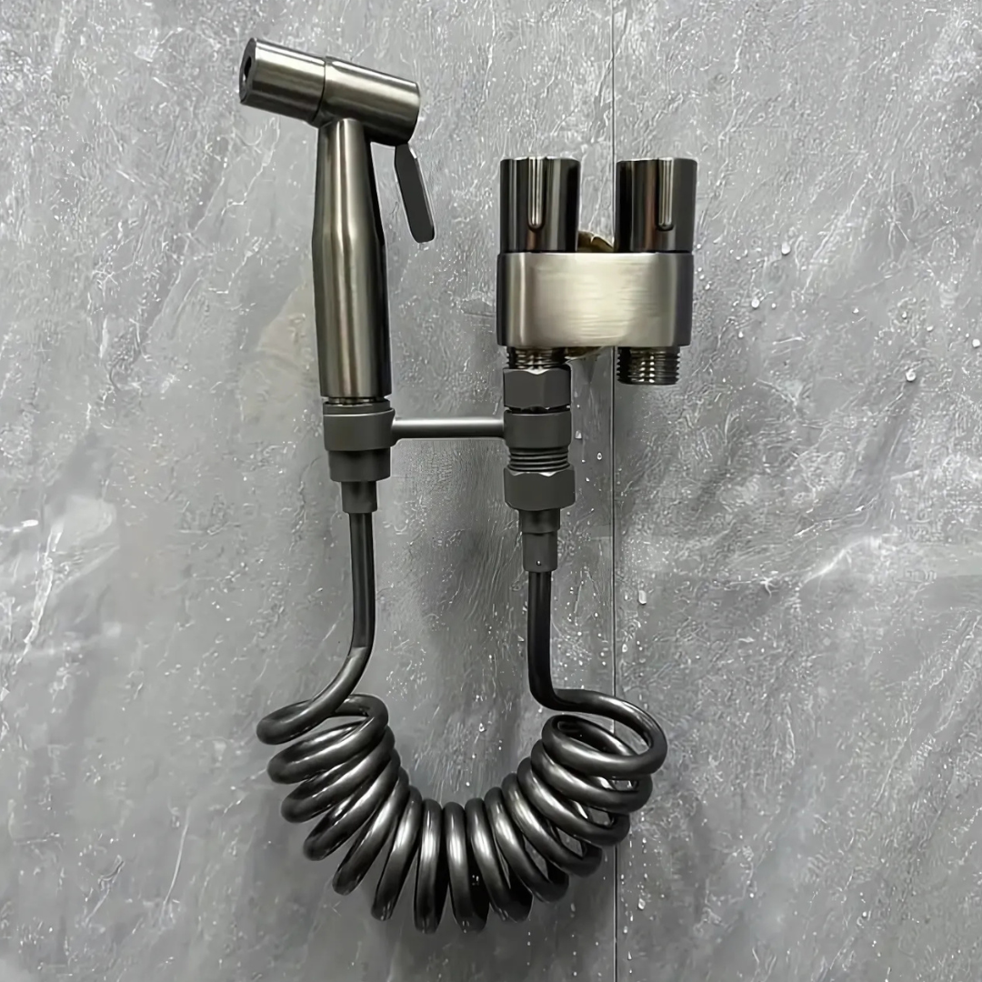 HomeEase® Bidet Sproeier Set met 2m Verlengslang, Dubbele Bediening & Universele Schroefdraad
