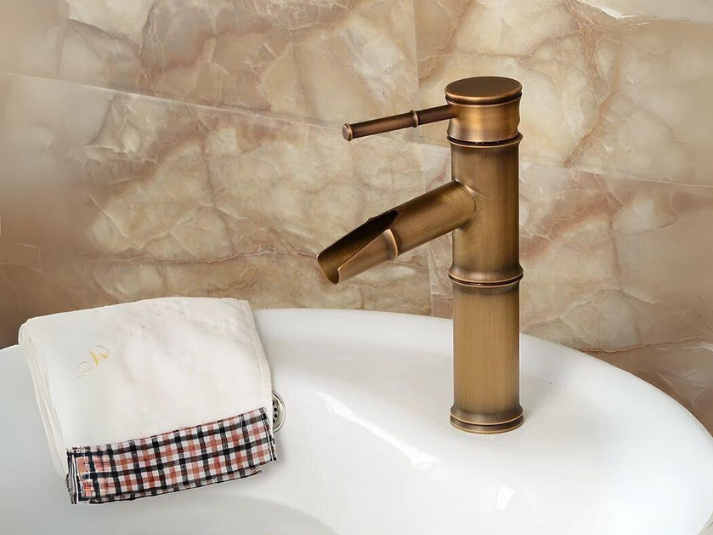Bamboo Wastafelkraan - Waterval uitloop - Standaard hoogte - Antiek Brons