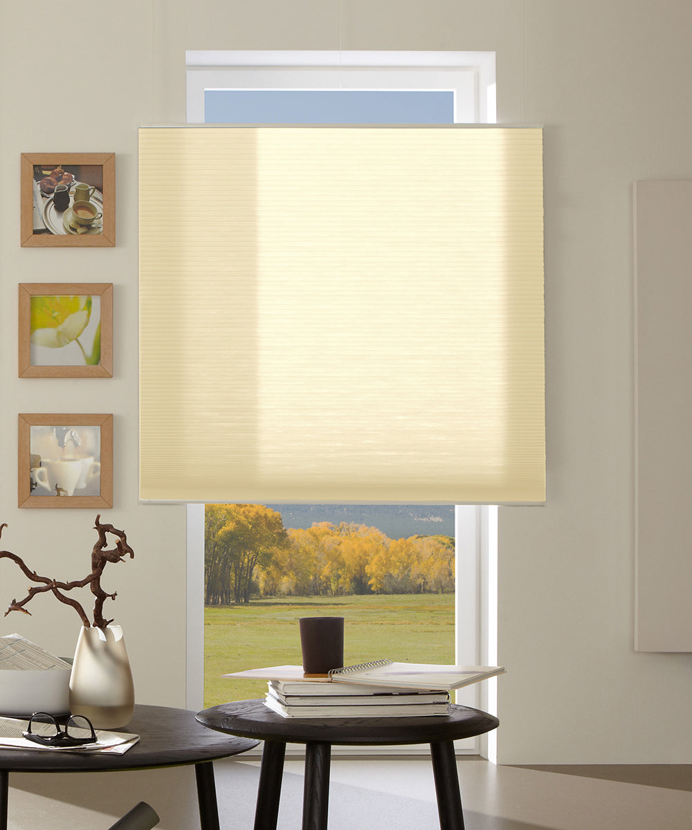 Duette® shades crème lichtdoorlatend - vrijhangend model - HetBinnenAanzicht